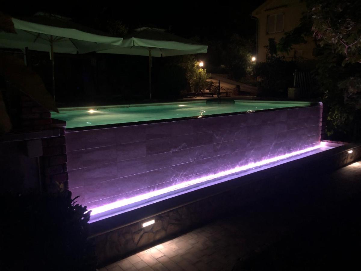Villa Lidia Mundanije Екстериор снимка