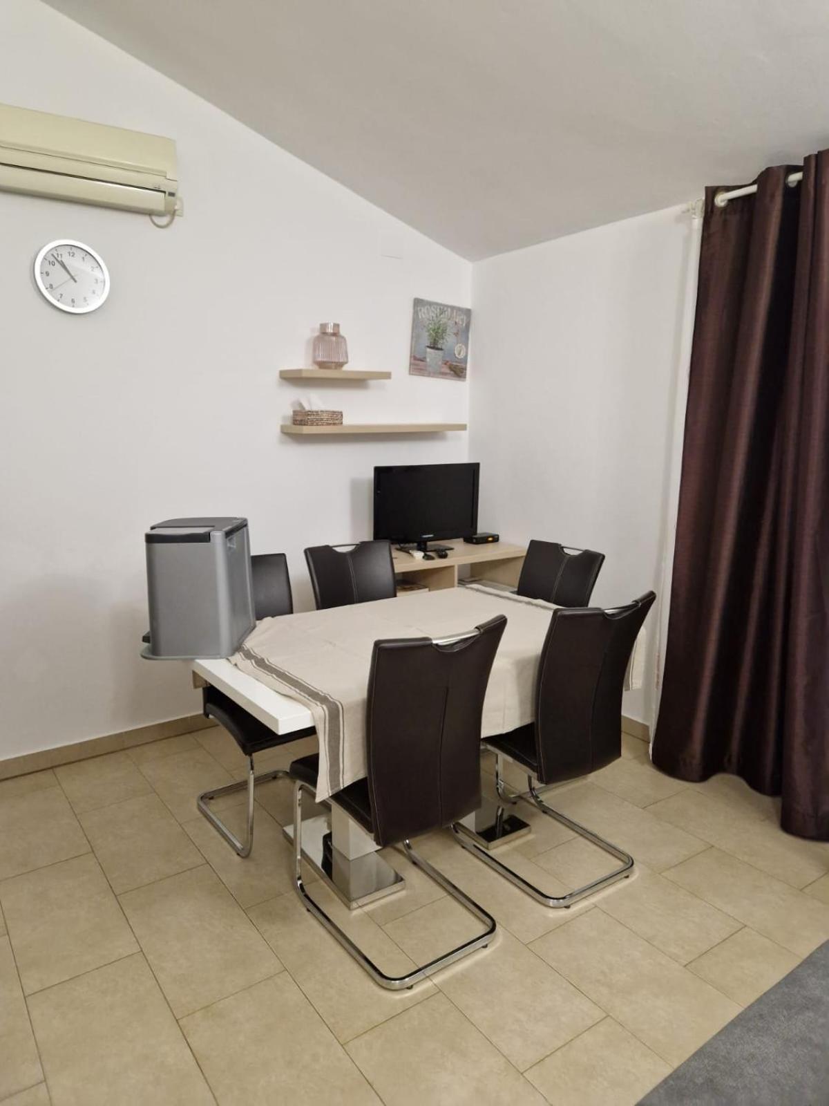 Villa Lidia Mundanije Екстериор снимка